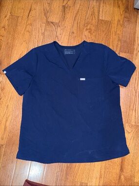 Figs Navy V-Neck Short Sleeve Scrub Top